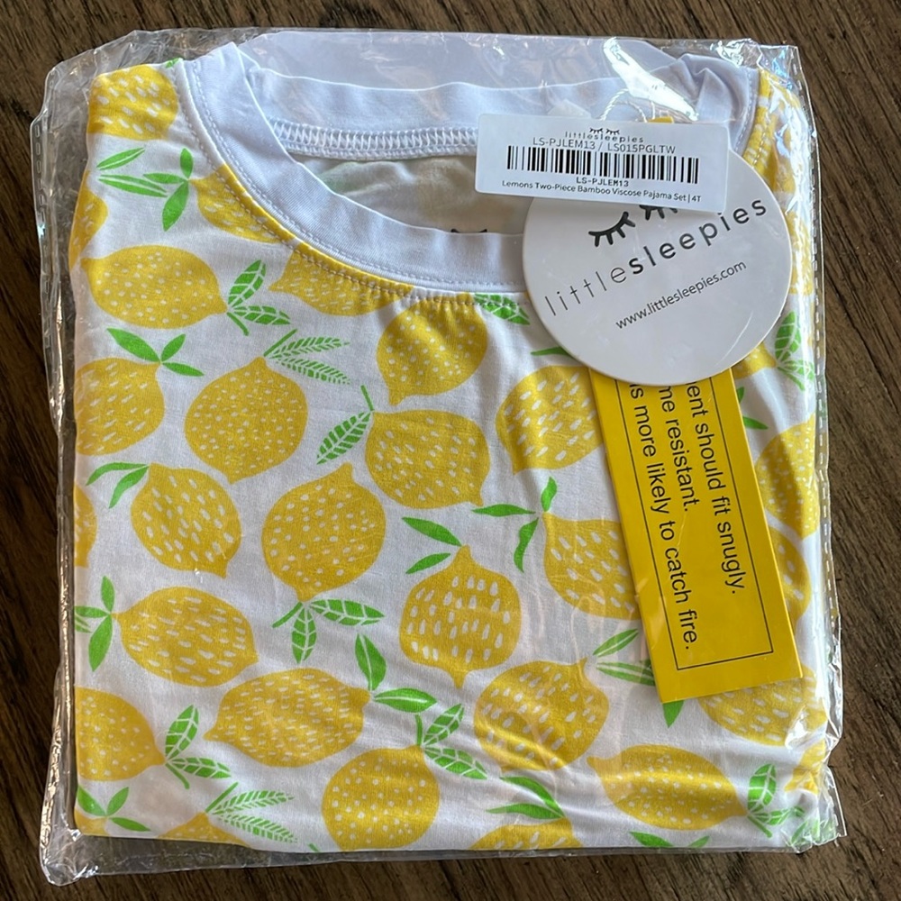Little sleepies lemons two piece pajama set 4T.